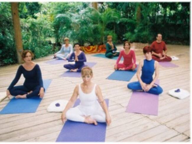 'Yoga para amanecer bien' con Enrique Cervantes experto en yoga. 31/03/13