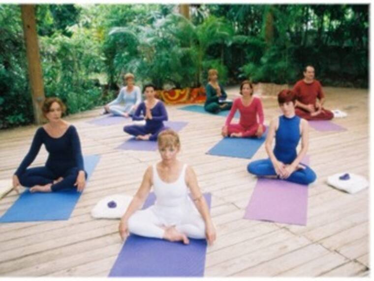 'Yoga para amanecer bien' con Enrique Cervantes experto en yoga. 31/03/13