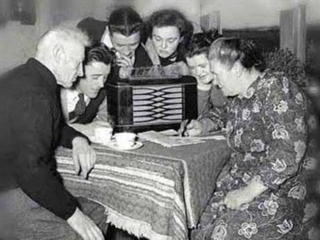 'Así sonaba la radio'. Programa radiofónico 'Canada Dry' de 1955