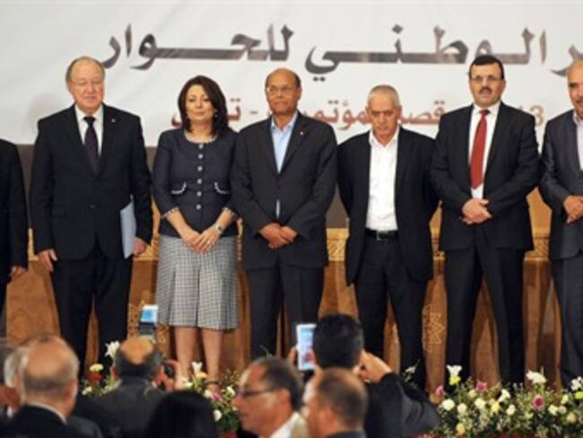 Otorgan Premio Nobel de la Paz Mediadores del diálogo en Túnez