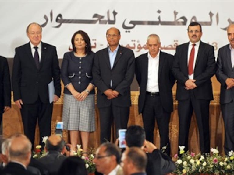 Otorgan Premio Nobel de la Paz Mediadores del diálogo en Túnez