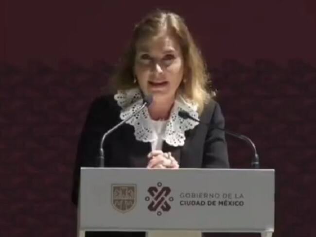 "Soy Beatriz Gutiérrez de López Obrador, a mucha honra”
