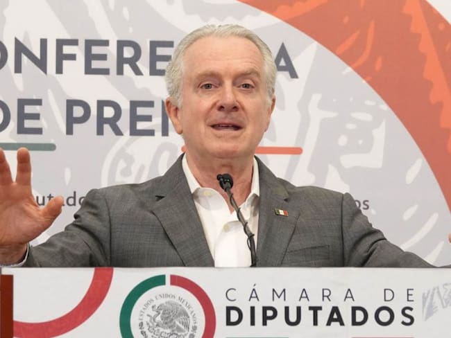 Santiago Creel se baja de la contienda presidencial del Frente Amplio