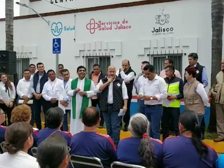 Enrique Alfaro hace gira por municipios de la Ciénega
