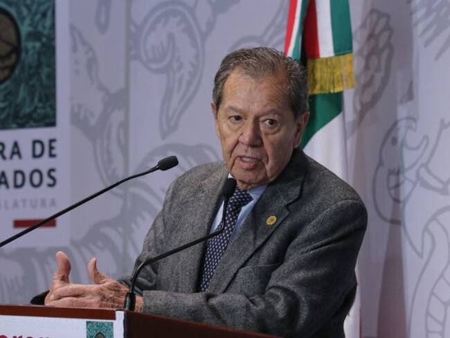 Ignorantes, quienes piden reducir salario a servidores públicos: Muñoz Ledo