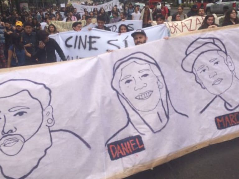 Protestan estudiantes por cineastas asesinados