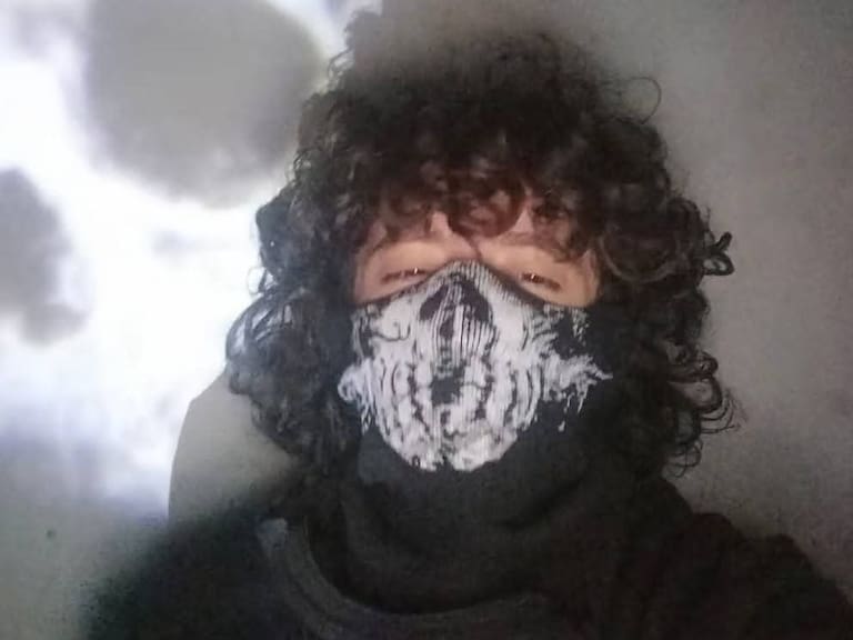 Aplazan audiencia de Lex Ashton tras ser trasladado de emergencia a un hospital