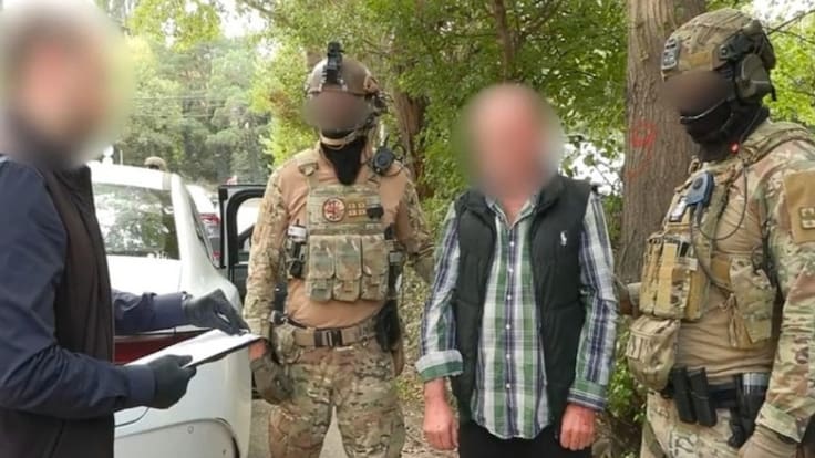 Arrestan en Georgia a hombre señalado por ofrecer uranio a cambio de 700 mil dólares