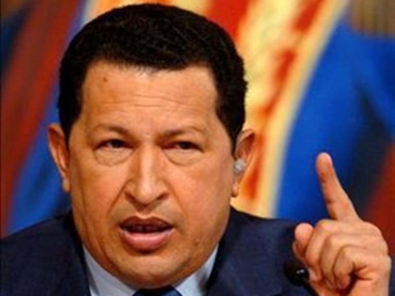 Chávez criticó a quienes comparan su gobierno con 'dictadura' de Mubarak