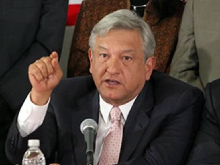 Sale AMLO temporalmente del PRD