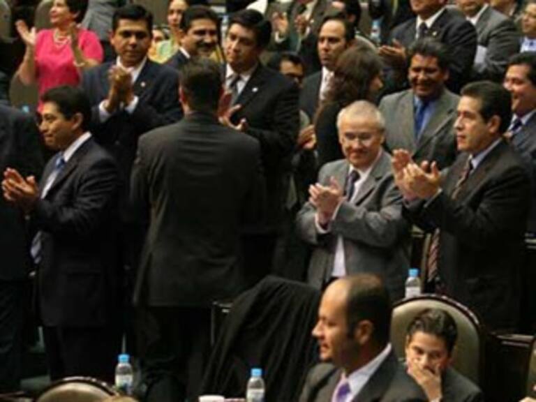 Aprueban Presupuesto de Egresos 2010