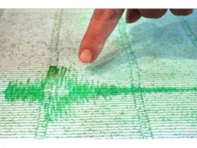 Suman ocho muertos por sismo en España