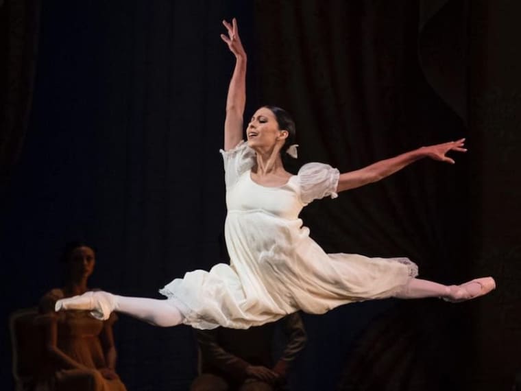 En ballet solo podrás bailar con tu pareja en la vida privada, a menos que te hagan un examen de COVID-19: Elisa Carrillo