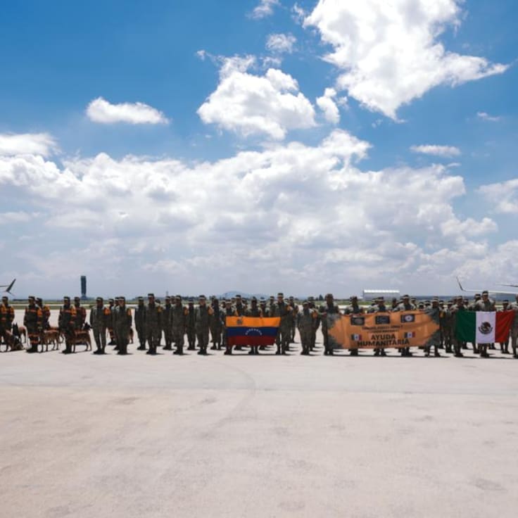 México envía ayuda humanitaria a Venezuela tras terremotos: Despegan aviones con rescatistas, médicos y binomios caninos