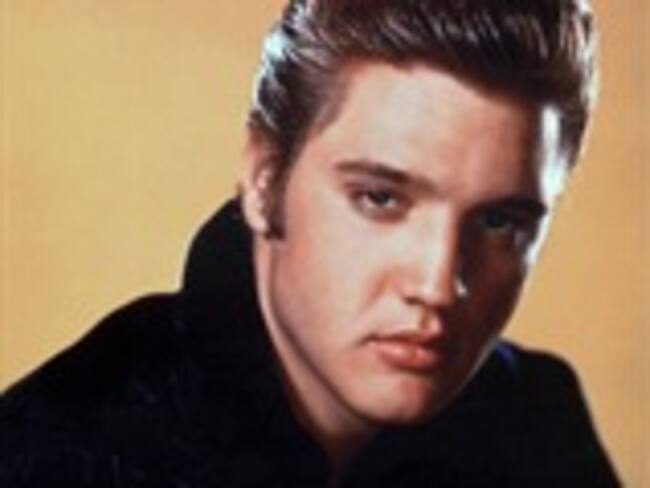 Se encuentra Elvis Presley entre los mejores cantantes de la historia