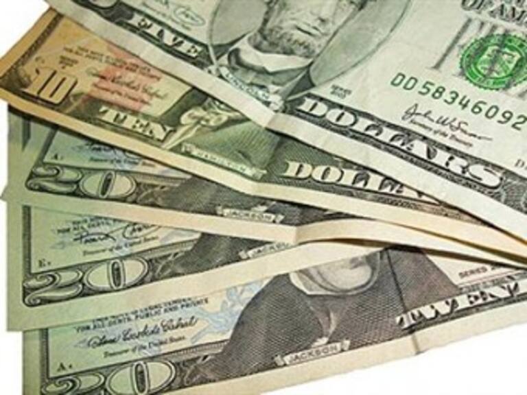 Se desploma en marzo confianza del consumidor en EU