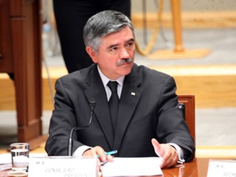 Aumenta vigilancia afuera del IFE