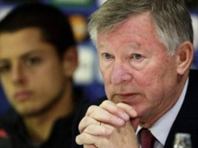 Destaca Ferguson actuación de 'Chicharito' y admite estar en un dilema