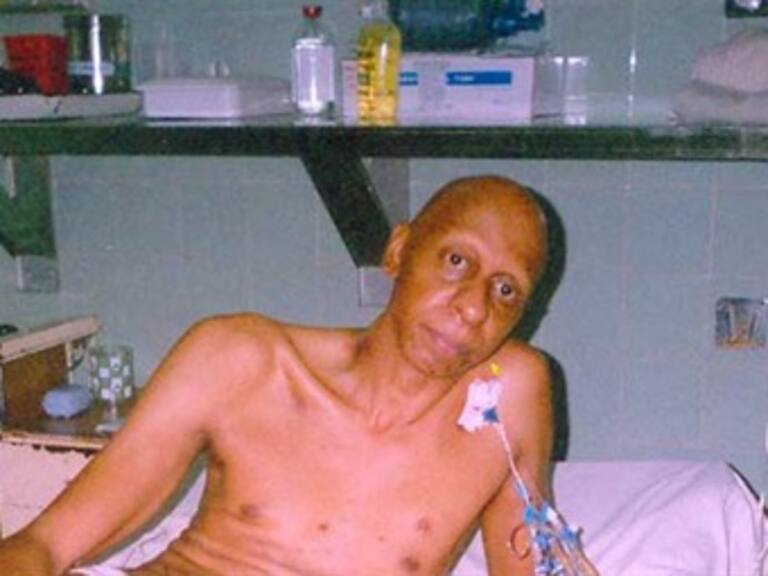 Fariñas dejaría huelga de hambre si hay referendo