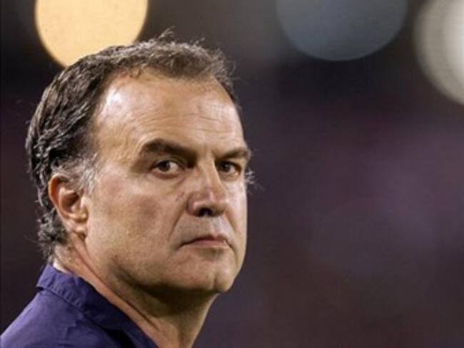 Rechaza Marcelo Bielsa oficialmente dirigir a Paraguay