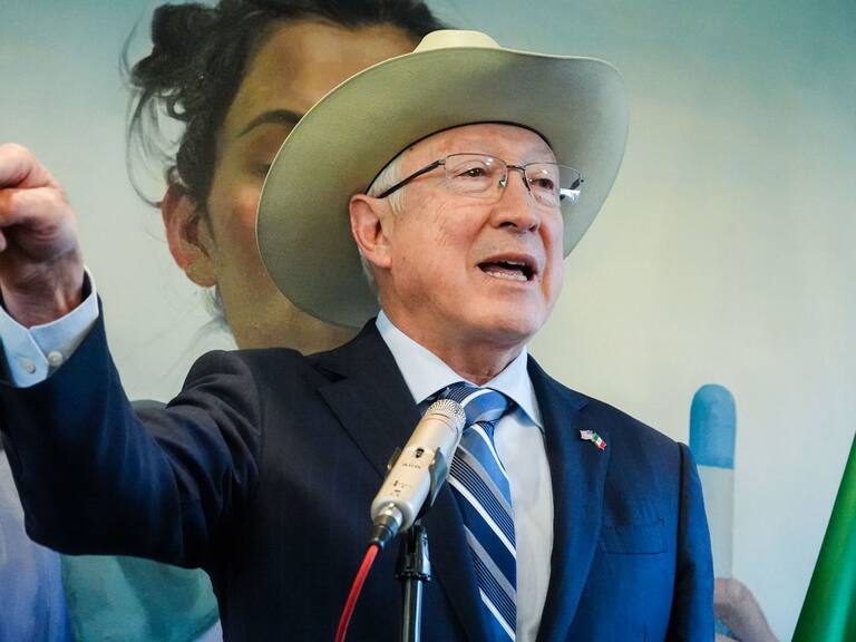 Ken Salazar, embajador de Estados Unidos en México, ofreció conferencia de prensa en la residencia de la embajada para referirse a temas de seguridad. FOTO: GALO CAÑAS/CUARTOSCURO.COM