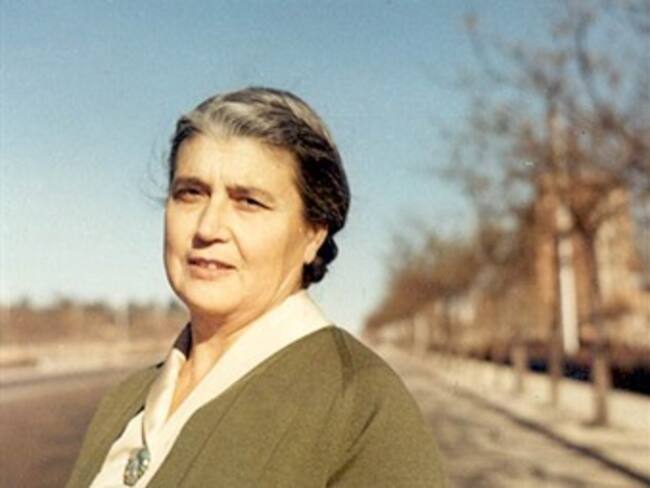 María Moliner. 'Mitos y realidades' con Mónica Alfaro 19/05/13