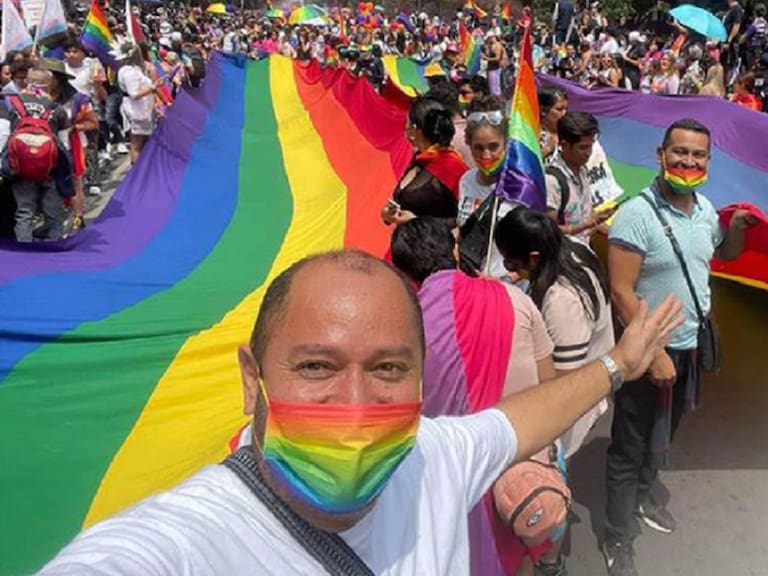 Diputado finge ser gay. Tribunal Electoral de Morelos lo destituye