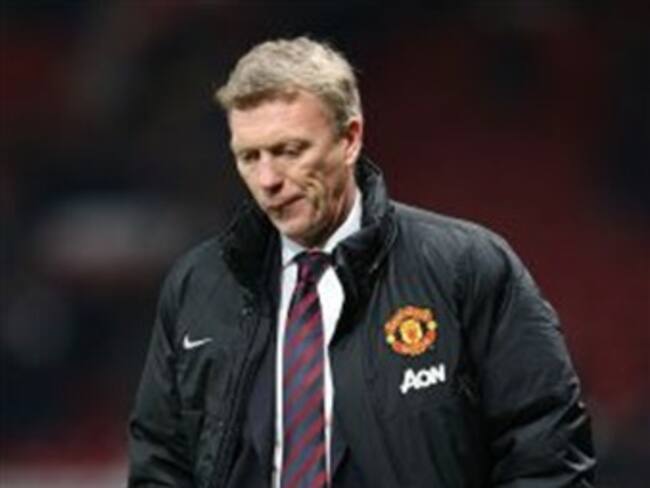Destituye el United a Moyes y Giggs será su relevo temporal