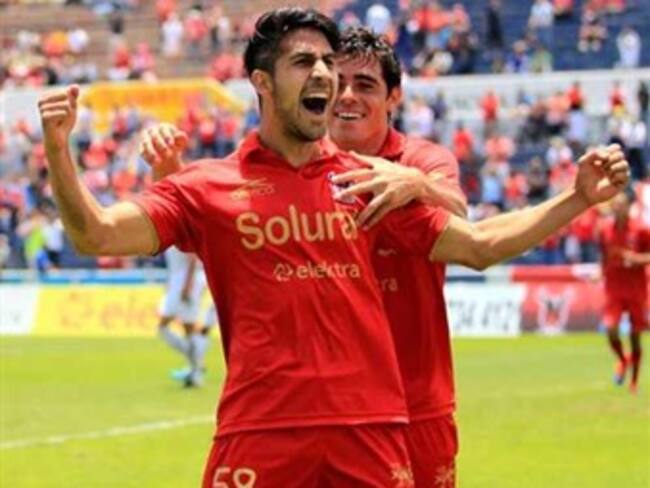 Quita Neza invicto al América