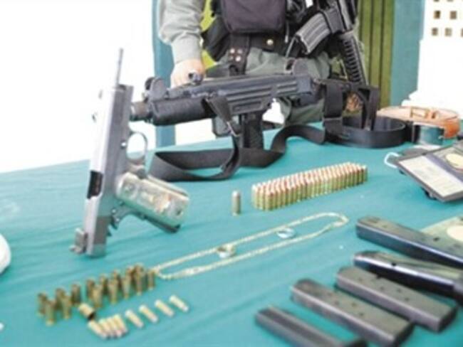 Se declara ex alcalde de Columbus culpable de traficar armas a México