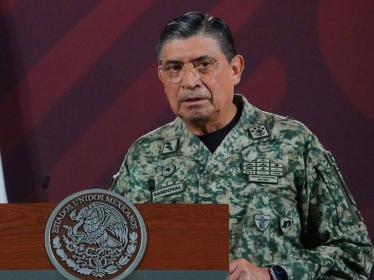 Reportajes contra Sedena parte de campaña contra gobierno, acusa AMLO