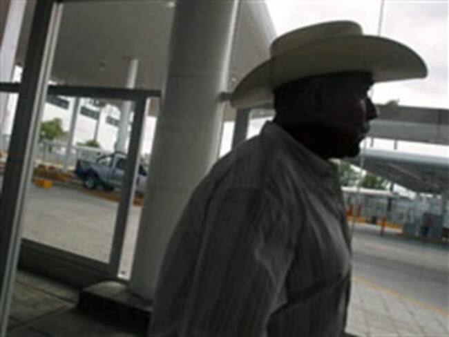 Aumentan indocumentados que regresan a EU pese a ser deportados: NYT