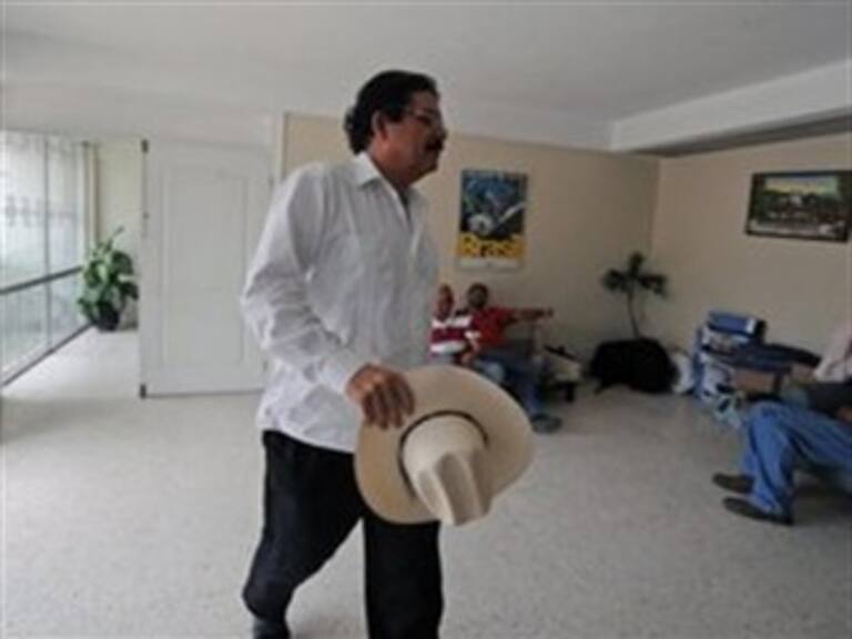 Zelaya está bien de salud, sigue resistencia en Honduras