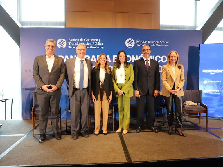 Foro “Panorama Económico y Político de México 2026”.