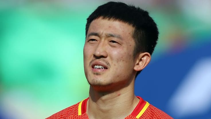 Esposa de un futbolista chino pide que lo expulsen por infiel