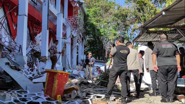 Terremoto de 7.4 sacude Indonesia y activa alerta de tsunami: hay evacuaciones y tensión en el Pacífico | VIDEO