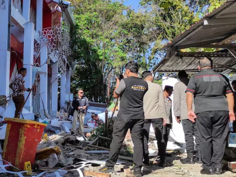 Mx - Terremoto de 7.4 sacude Indonesia y activa alerta de tsunami: hay evacuaciones y tensión en el Pacífico | VIDEO