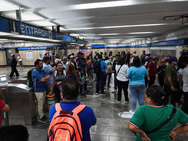 Maestros de la CNTE activarán “metro libre”, buscan solución a sus demandas