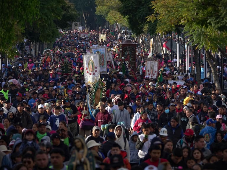 Miles de peregrinos llegaron desde tempranas horas a la Basílica de Guadalupe.
