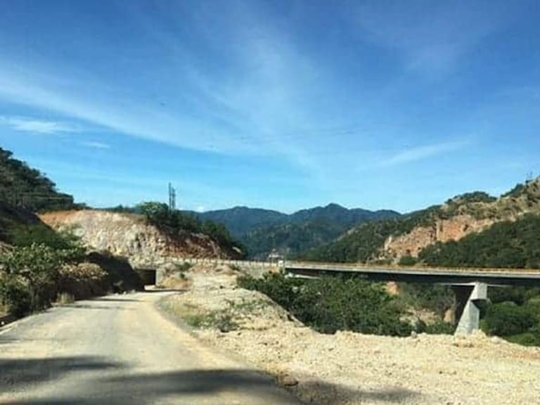 La empresa minera Vizsla informó que cinco colaboradores continúan no localizados y que el Proyecto Pánuco continúa con labores remotas.