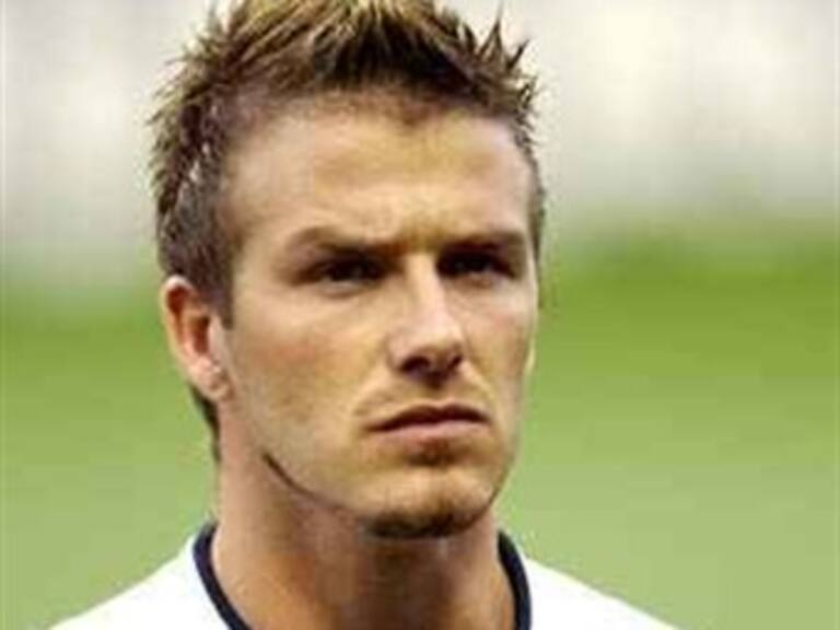 Coleccionan jugadores de futbol automóviles de lujo