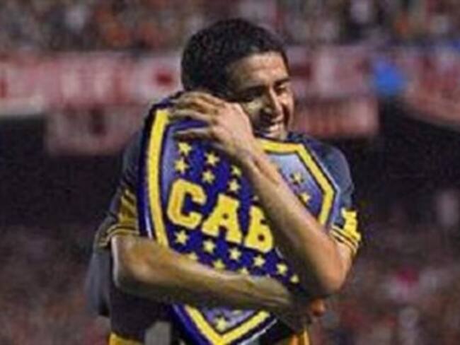 Renueva Riquelme por cuatro años más con Boca Juniors