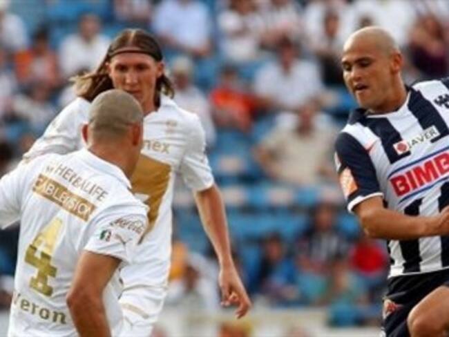 Elimina Pumas a Monterrey y va con Chivas