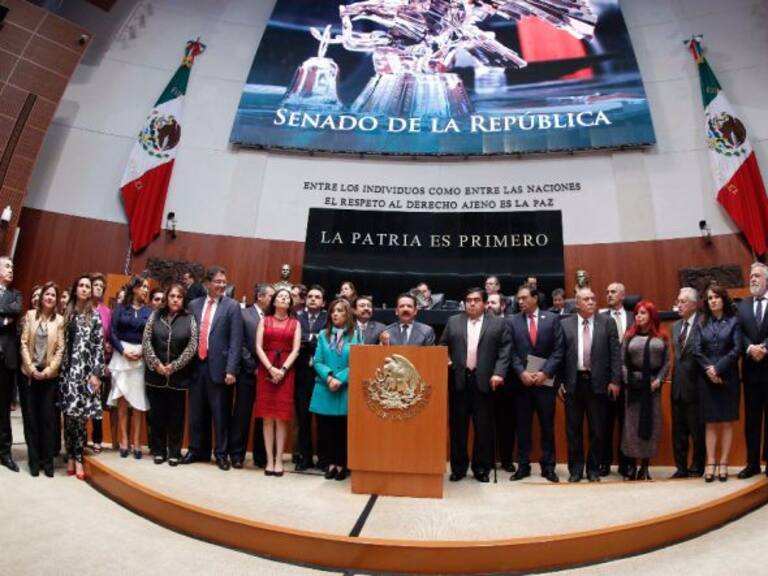 Senado revienta sesión en contra de la destitución de Santiago Nieto