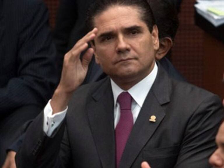 Condenan diputados caso del líder de PRI-DF