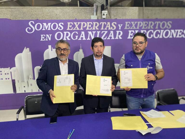 El Instituto Electoral de la Ciudad de México (IECM) recibió, del Congreso local los listados de las personas candidatas para ocupar los cargos de Magistradas y Magistrados, Juezas y Jueces del Poder Judicial local, así como de Magistradas y Magistrados del Tribunal de Disciplina Judicial local.