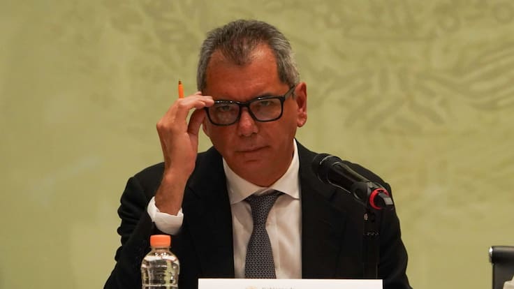 Defiende Hacienda estrategia fiscal y asegura que la deuda pública se mantiene en una trayectoria sostenible