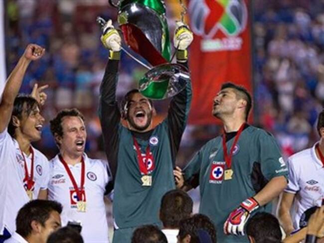 Cruz Azul rompe maleficio y es campeón de Copa