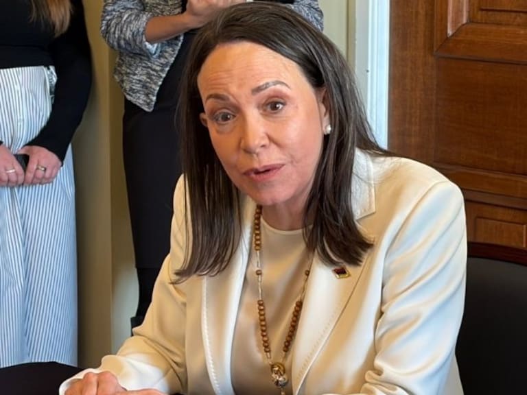 Machado aseguró que pidió apoyo internacional para una transición pacífica en Venezuela. X-@voceriavzla