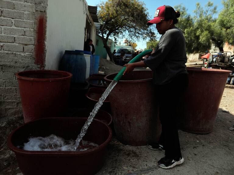 La iniciativa busca crear organismos comunitarios con personalidad jurídica y patrimonio propio para la gestión de agua